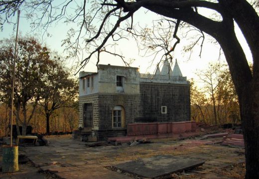 Jain Temple, Samasgarh