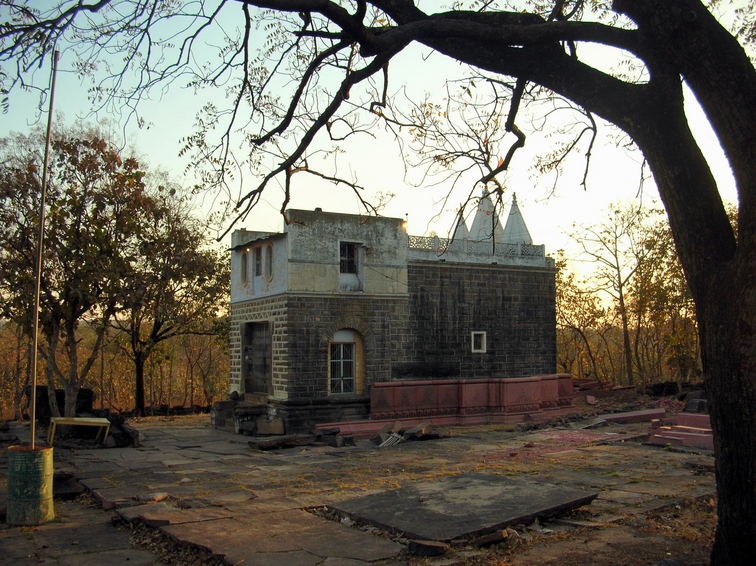 Jain Temple, Samasgarh